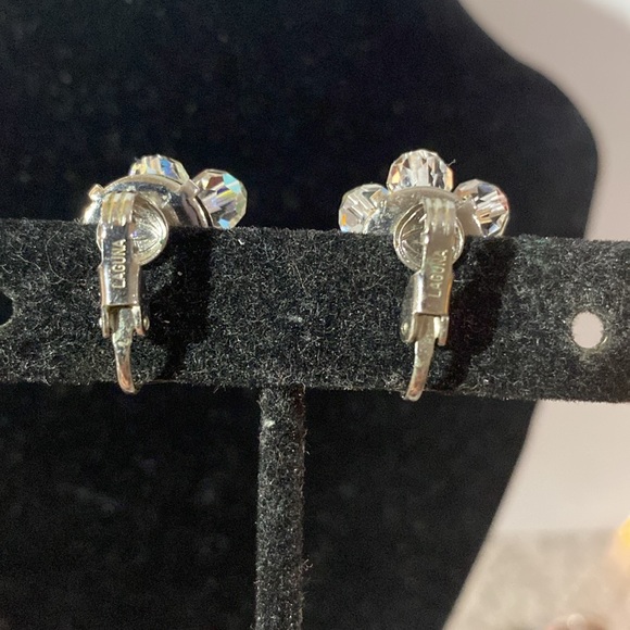 Vintage Laguna Aurora Borealis AB Flower Shape Clip On Earrings - Picture 3 of 6